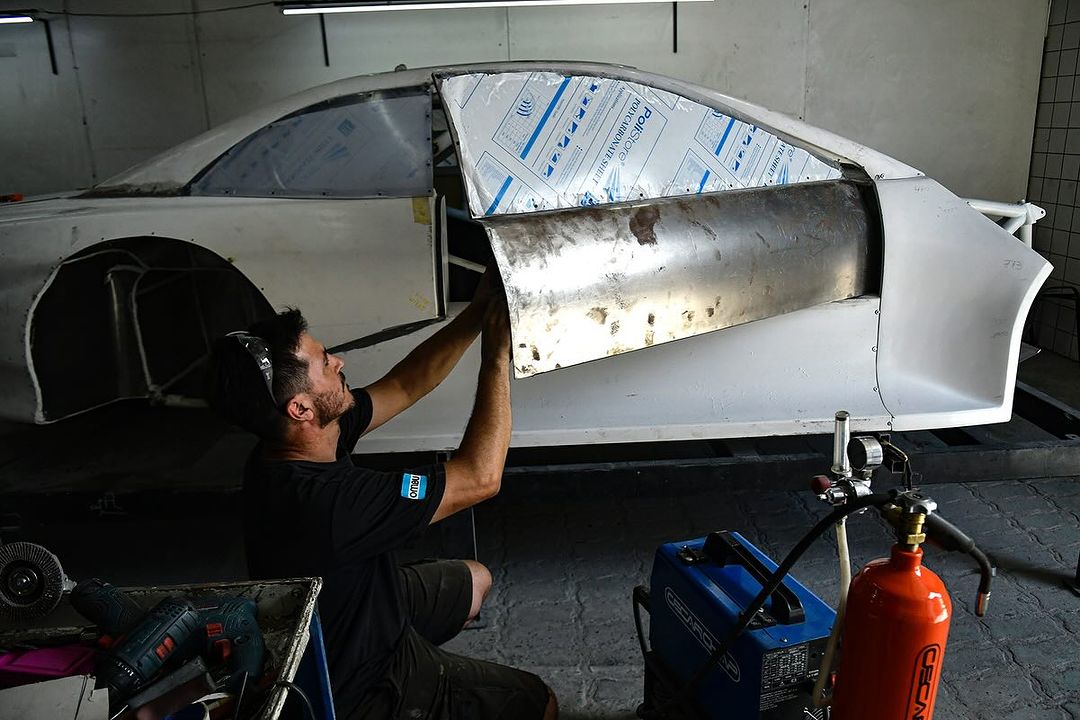 Así está el nuevo Torino: ¡Más+cerca+de+las+pistas!En+la+ciudad+de+Chacabuco+se+escribe+la+historia+del+Torino+TC+2024++El+primer+Torino+del+TC+2024+continúa+su+proceso+de+desarrollo+en+el+taller+del+@trottaracing,+a+cargo+del+Ing.+Gabri (5).jpg